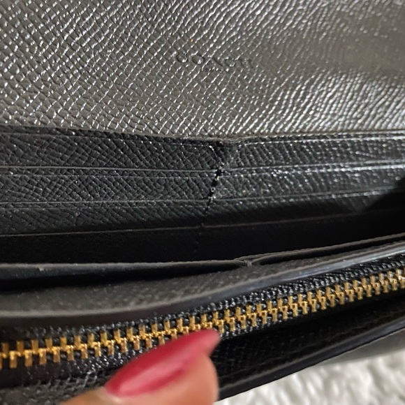 Coach pre-owned black wallet, Good used condition - Picture 6 of 11